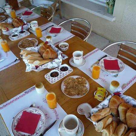 Le Verger Du Sausset Гостьовий будинок Бон