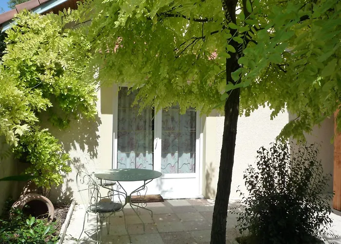 ゲストハウス Le Verger Du Sausset 3*