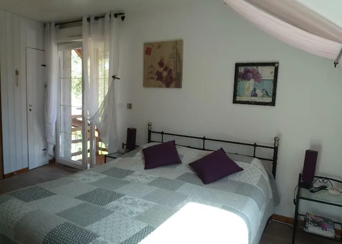 Le Verger Du Sausset 게스트하우스 본느